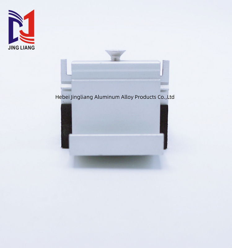 Daya tahan tinggi Bagian bawah fasad mudah dibongkar Untuk 20mm Terracotta Panel Support System